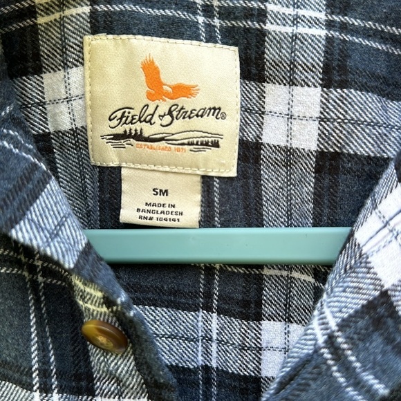 Men’s Field & Stream Flannel Button Down size Small Blue/White - Picture 5 of 7